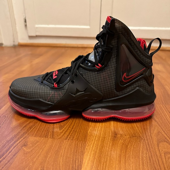 Nike LeBron 19 'Bred' CZ0203-001, Black/Red, Size US 10.5 - Picture 5 of 12